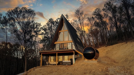 Exterior. Diamond View PA: A-Frame~Hot Tub~Sauna~Panoramic Mountain Views