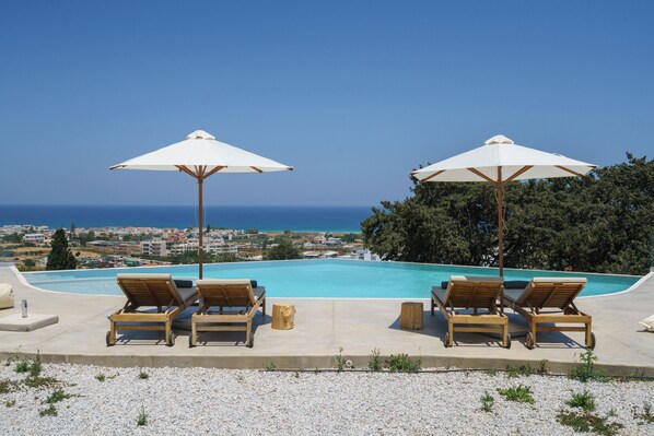 Piscina a l'aire lliure