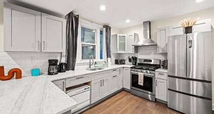 New Spacious 3 Bedroom Apt in the Heart of Philly
