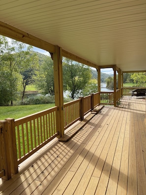 Terrace/patio - Historic Hunter’s Haven, Waterfront Gem in Tionesta. Float, fish and relax here. (Tionesta)