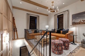 Smart TV, fireplace, DVD player