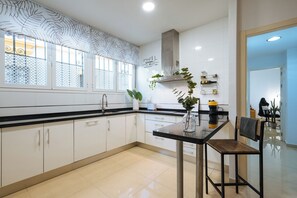 Micro-ondas, lava-louças