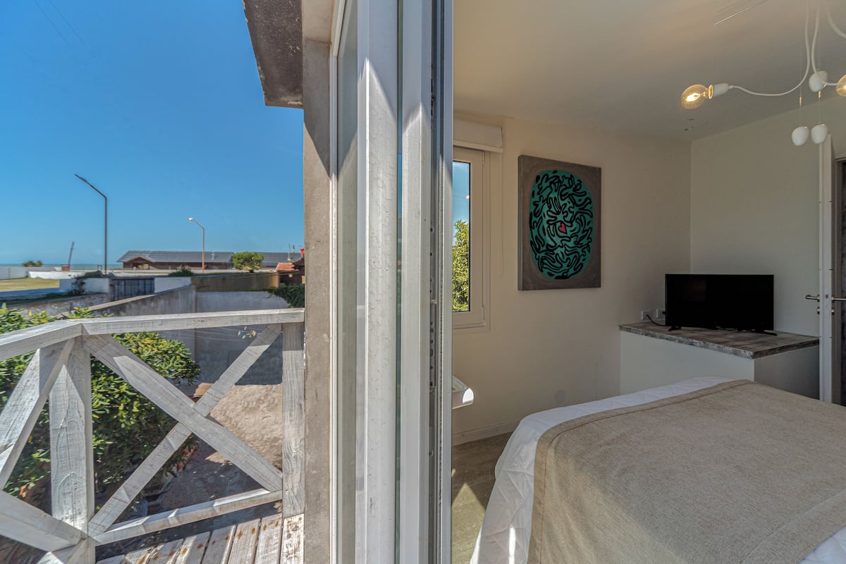 Premium maisonnette, balkon, uitzicht op zee | Luxe beddengoed, een kluis op de kamer, verduisterende gordijnen