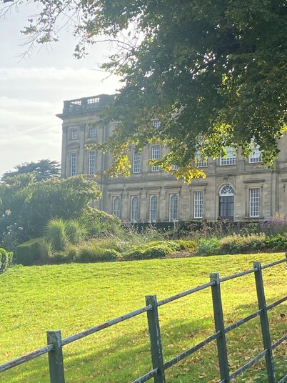 Cosy Cottage in South Yorkshire Village.