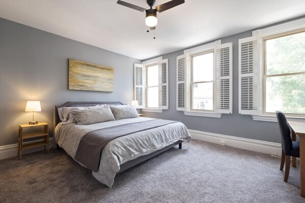 2 bedrooms, desk, iron/ironing board, free WiFi