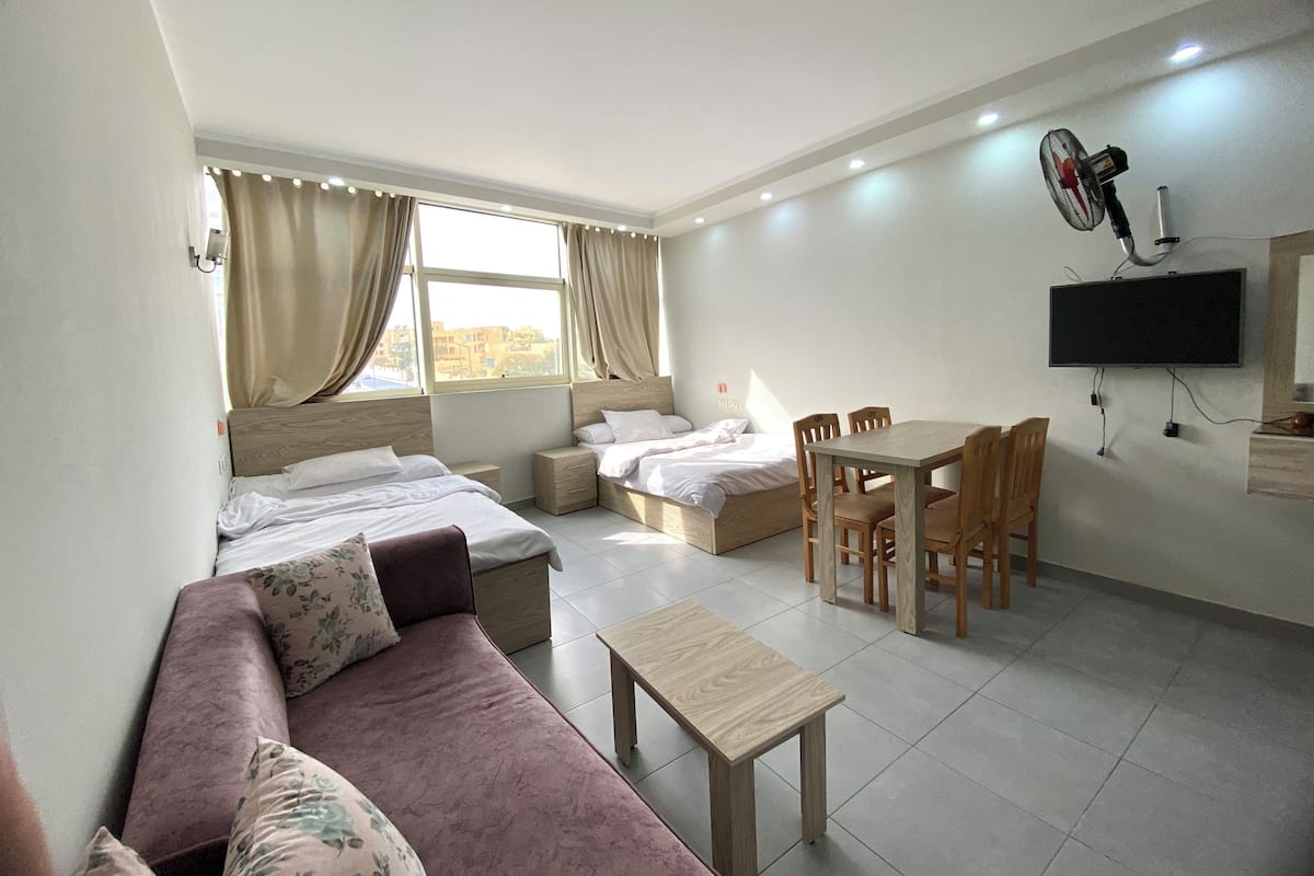 Economy Studio | 1 bedroom, Egyptian cotton sheets, premium bedding