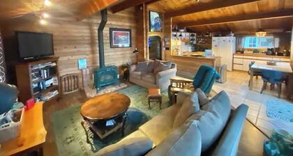 Beach home - family-friendly! Sunrise @ Sandy Point