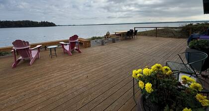 Beach home - family-friendly! Sunrise @ Sandy Point