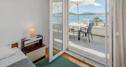Seafront Apartments Marija