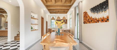Premier-Villa, 5 Schlafzimmer, eigener Pool | Esszimmer