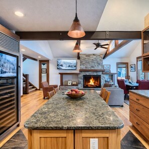 Dining - Luxurious Park City Home with Hot Tub, 3 Minute Walk to Slopes! Sleeps 8! (Park City)