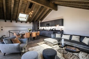 Interior - Wifi, 2nd floor, view mountain/valley/exceptional, sauna, hammam, terrace, tv, 102m², Méribel (Méribel - Les Allues)