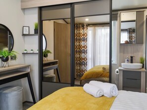 2 bedrooms, free WiFi, bed sheets