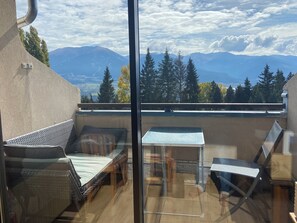 Interior - The nest - Cosy flat with great view (Font-Romeu-Odeillo-Via)