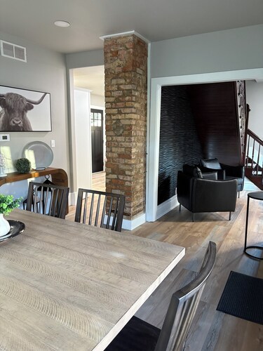 Phenomenal Stunning House Downtown Salina