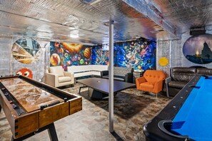 Game room - Space Camp - 4 Bedroom Ranch with Barcade, Playground and Gameroom (Columbus)