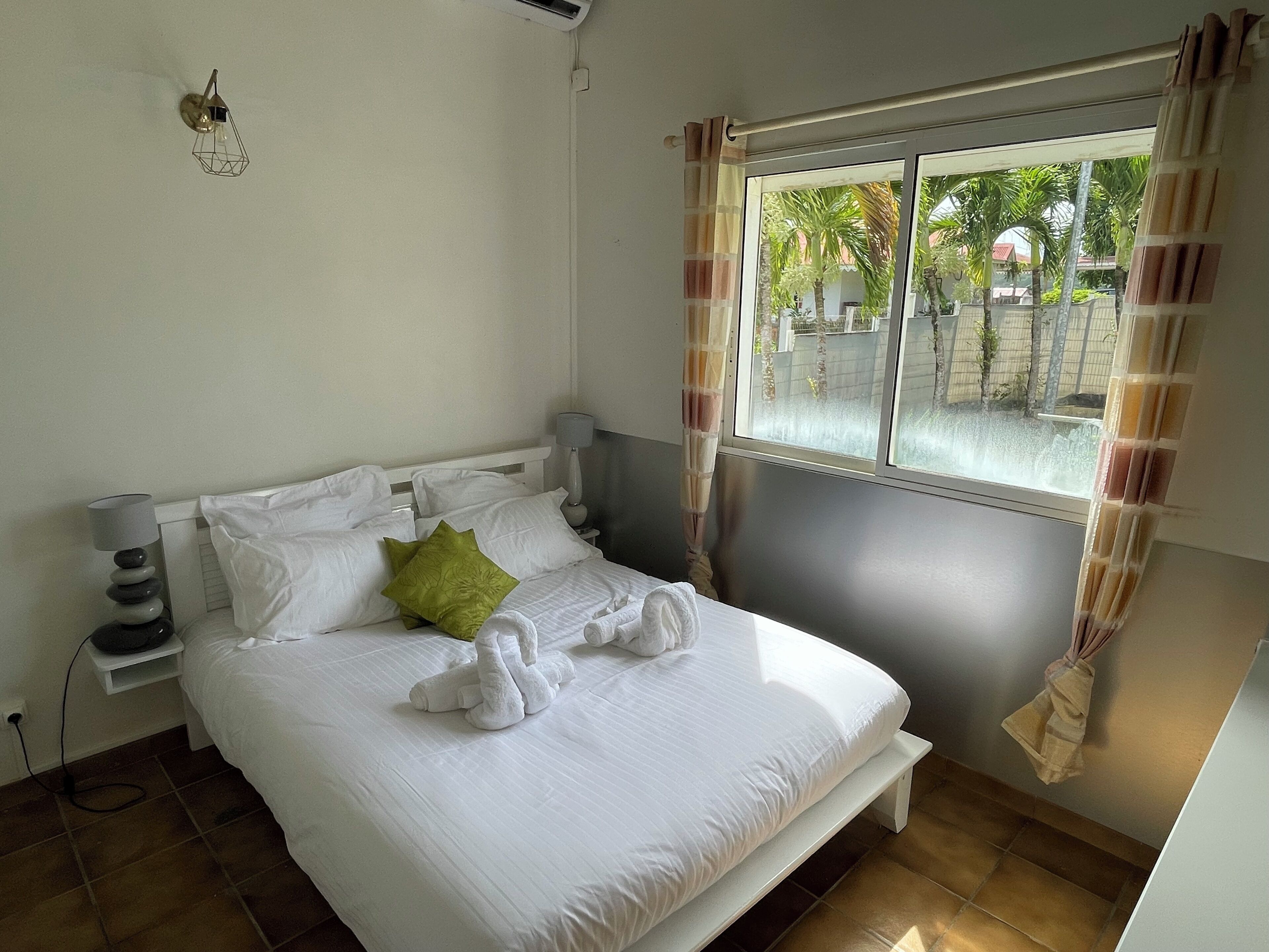 2 bedrooms, iron/ironing board, free WiFi, bed sheets