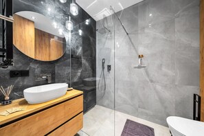 Hair dryer, towels - Warsaw Domaniewska Apartment - Balcony, A/C - by Rentujemy (Warszawa)