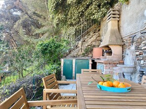 Apartment, Garden View | Terrace/patio - La Spiaggia (Moneglia)
