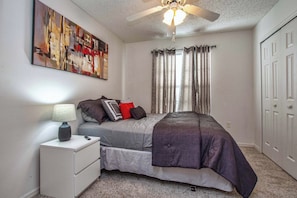 4 bedrooms, iron/ironing board, free WiFi, bed sheets