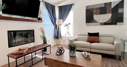 Charming 3-bedroom house with Hot tub, AC and WiFi in awesome Joshua Tree!