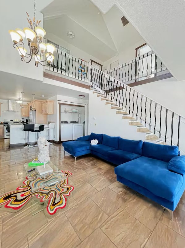 TV connectée, cheminée