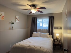 2 bedrooms, WiFi, bed sheets