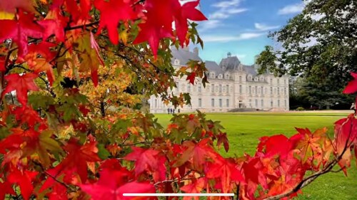 In Sologne, family home with garden near Chambord castle and forests 