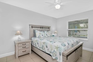 3 bedrooms, iron/ironing board, WiFi, bed sheets