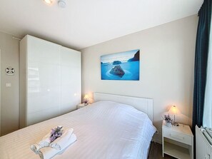 2 Schlafzimmer, Reisekinderbett, kostenloses WLAN