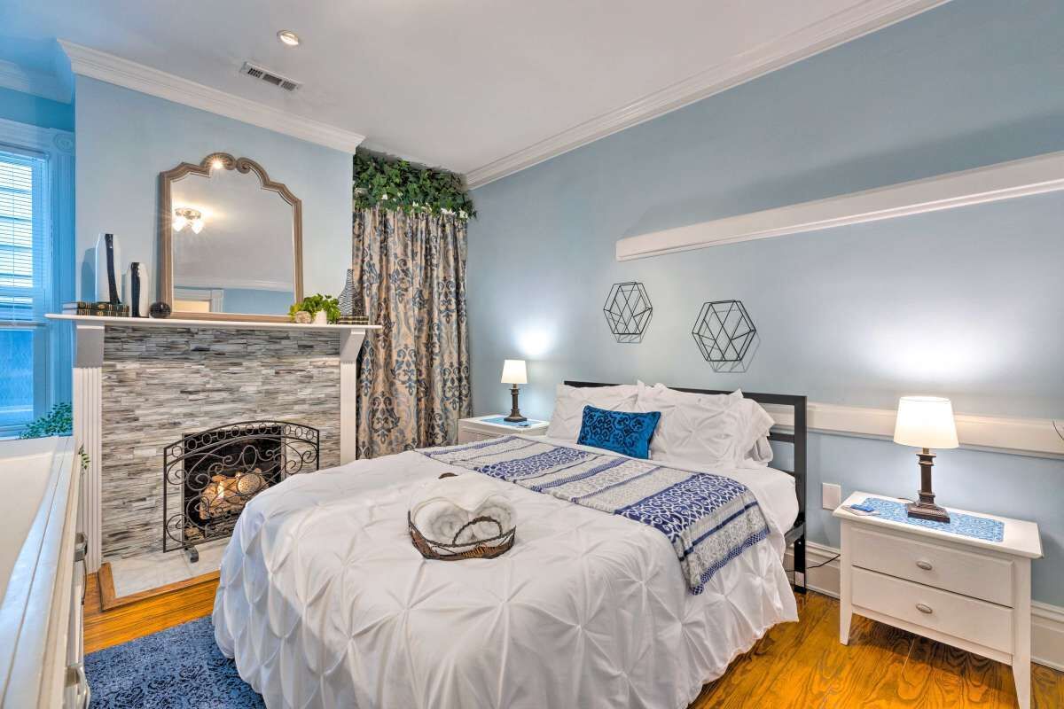 2 makuuhuonetta, silitysrauta/-lauta, Wi-Fi, vuodevaatteet