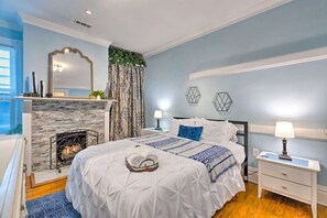 2 makuuhuonetta, silitysrauta/-lauta, Wi-Fi, vuodevaatteet