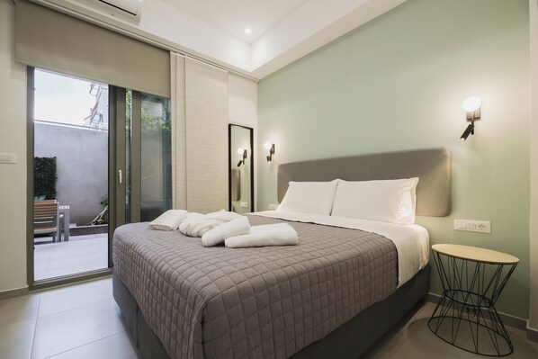 1 soverom, safe på rommet, strykejern/-brett og reiseseng for barn