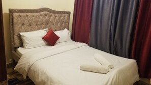 2 chambres, fer et planche Ă repasser, Wi-Fi, draps fournis