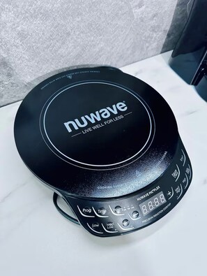 Miscellaneous - Relax in charming studio centrally located with Private patio with Hot tub (San Diego)