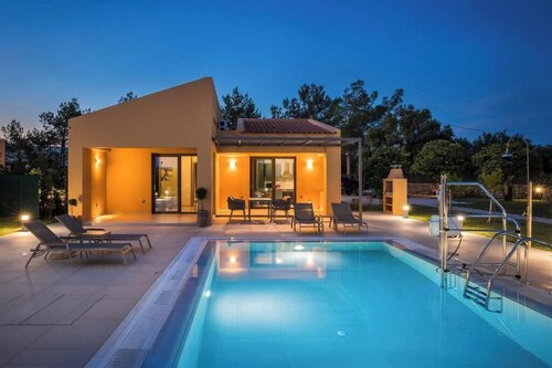 SOUND OF SEA Villas - Deluxe Villa