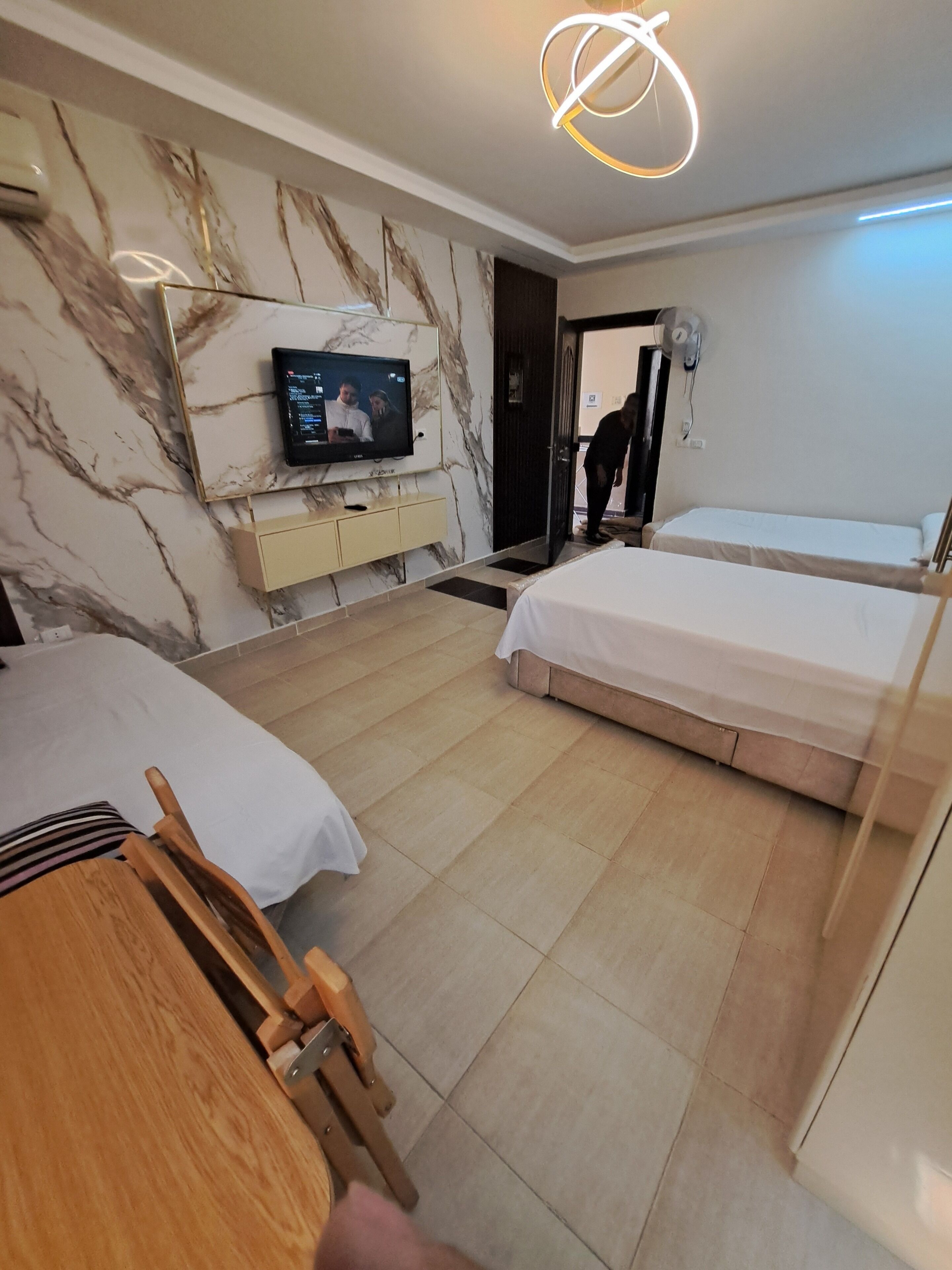 twin beds - extra bed