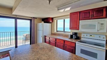 Micro-ondas, fogão, cooktop, lava-louças