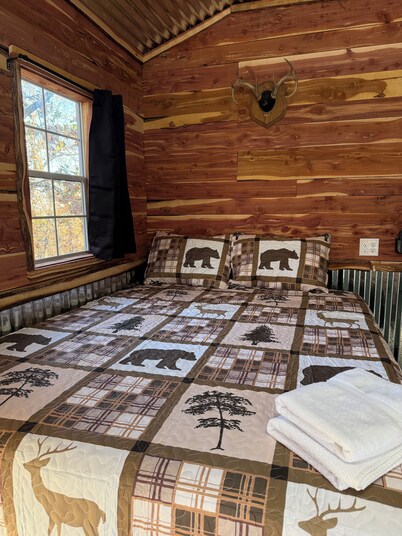 Moose Camping Cottage at Coble Highland Ranch