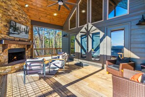 Terrace/patio - Mountain Views, Hot Tub, Multiple Fireplaces, Arcades, 15 mins to DT Ellijay! (Ellijay)