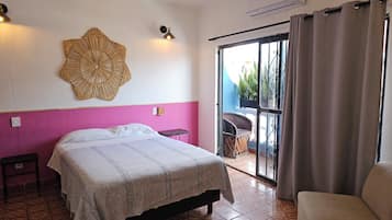 3 makuuhuonetta, ilmainen Wi-Fi, vuodevaatteet