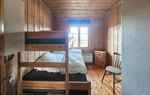 4 habitaciones, cuna de viaje y wifi gratis