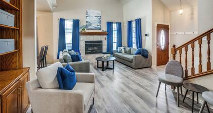 4 Bedroom & Pool: Great Irving Location close to attractions