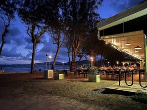 Outdoor dining - Islander on the Beach 242 Oceanview Studio (Kapaa)