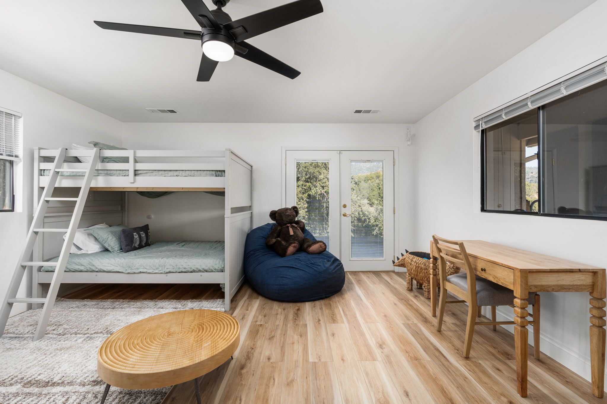 4 habitaciones, escritorio, cuna de viaje y wifi gratis 