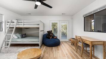 4 habitaciones, escritorio, cuna de viaje y wifi gratis