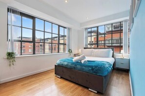 2 habitaciones, tabla de planchar con plancha y wifi gratis 