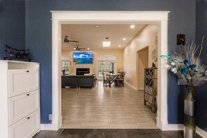 Interior - Beautiful 4-bedroom House in Charming Location - Heated Pool - Near Beach (Nokomis)
