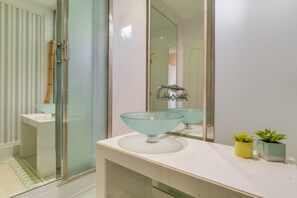 Unclassified image, 4 of 45, button - Sublime View Villa by Atlantic Holiday (Funchal)