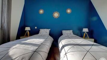 3 bedrooms, iron/ironing board, free WiFi